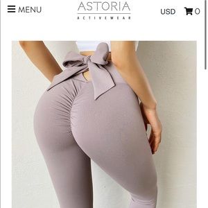 *Astoria Bow and Booty Scrunch Leggings*